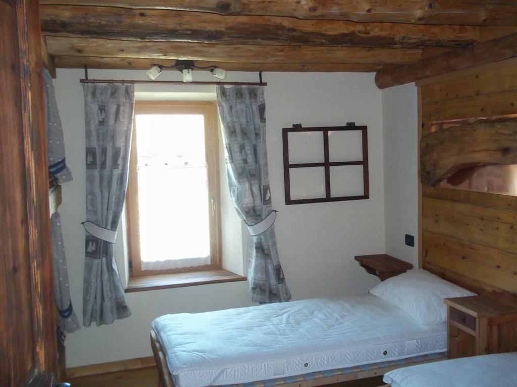 Alloggio Gran Paradiso Аоста Стая снимка